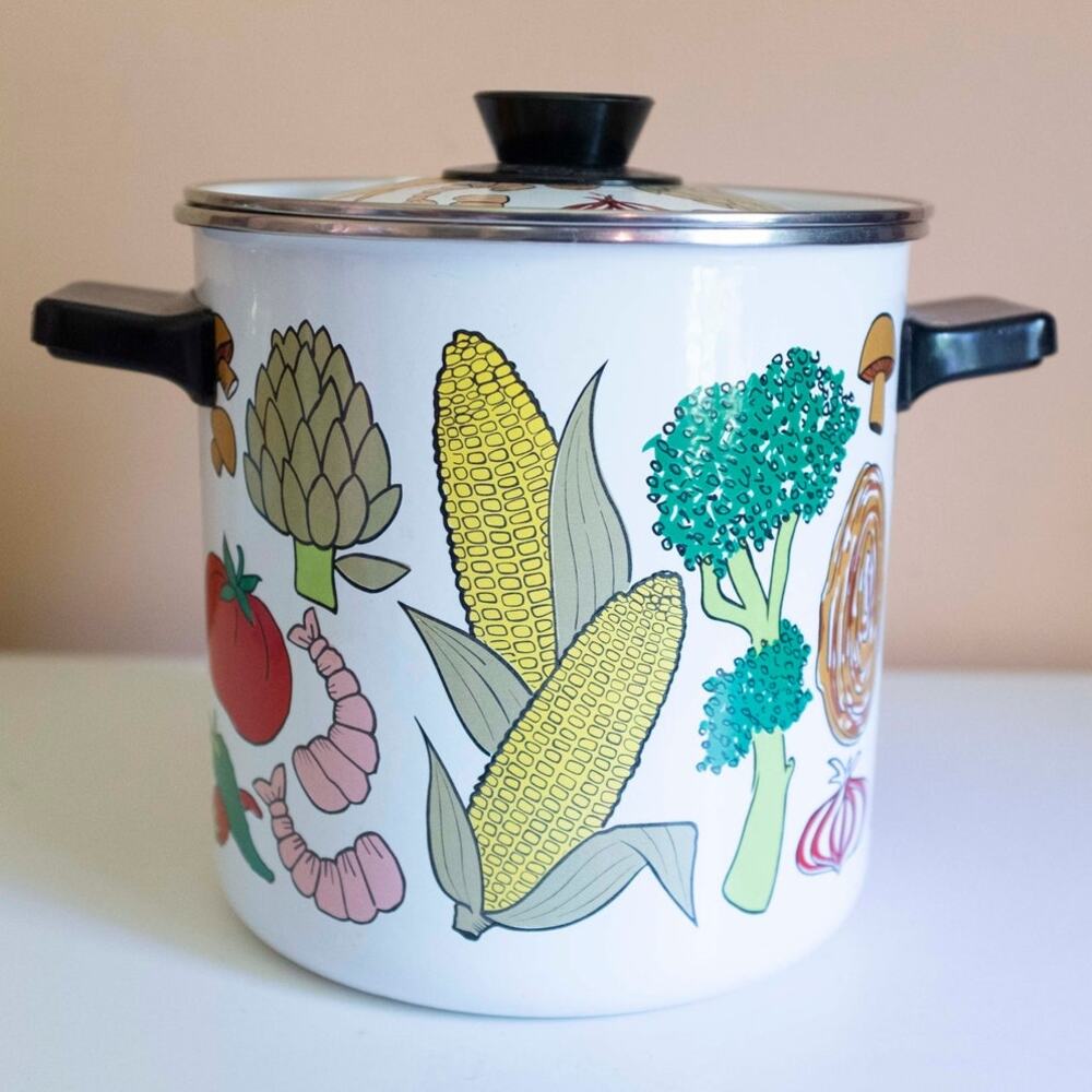 Fish and Veg Pot with Basket | Vintage Kitchen Decor